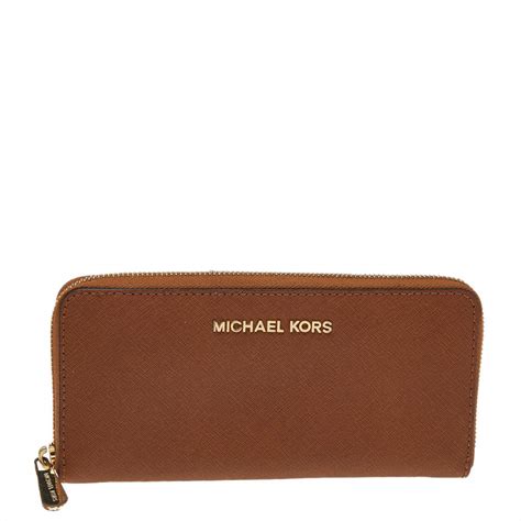 Michael kors brown wallet + FREE SHIPPING 